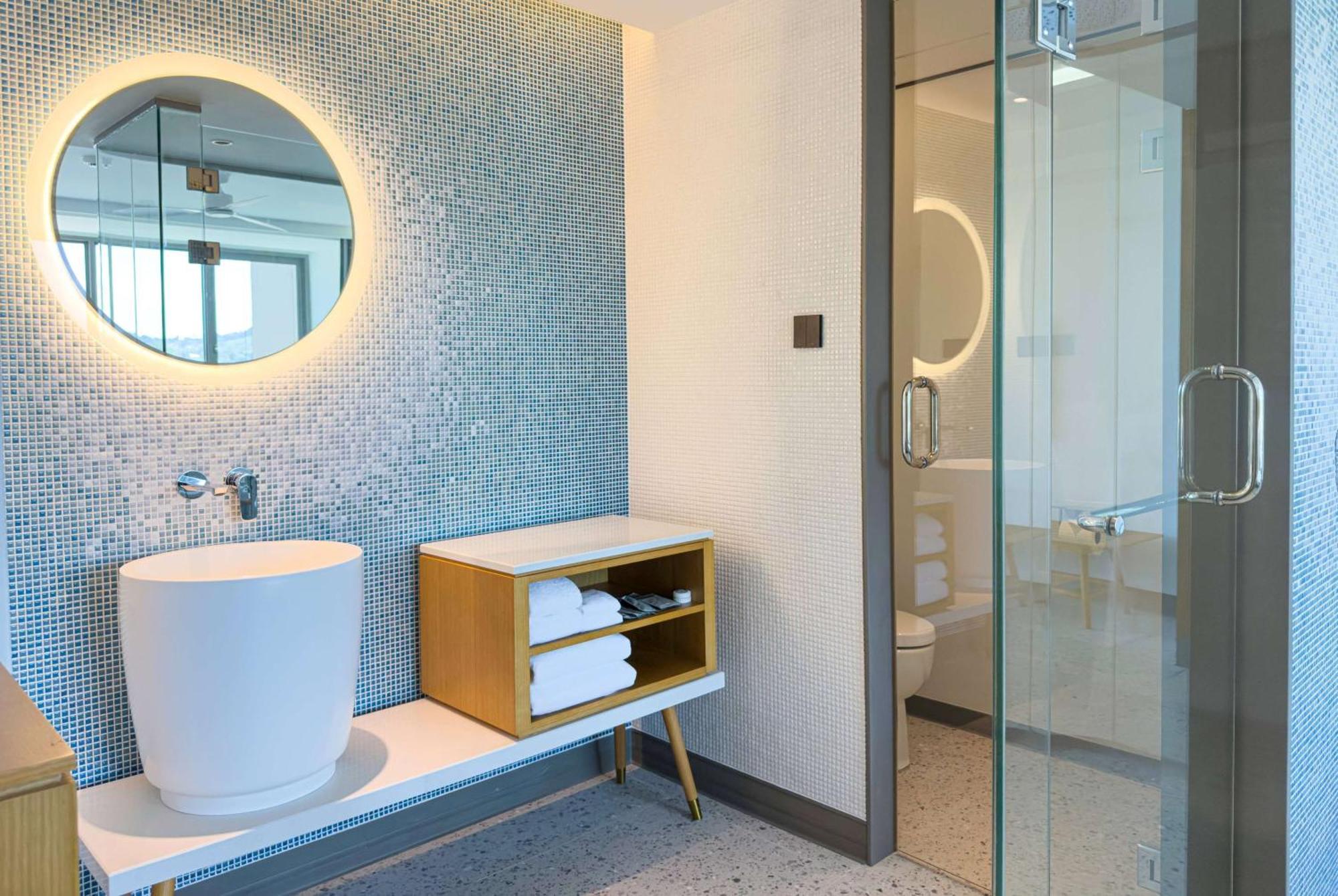 Wyndham Garden Phuket Hotel 4*