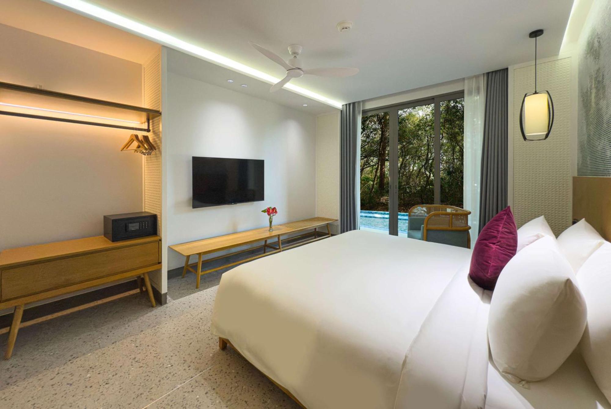 Wyndham Garden Phuket Hotel 4*